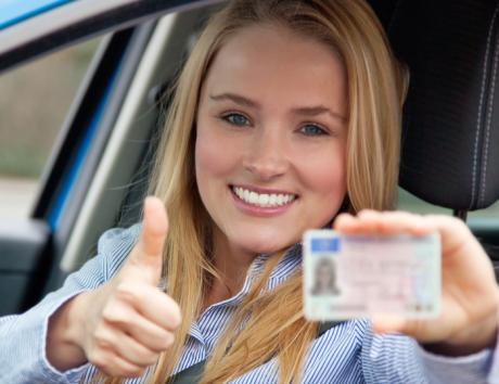 should i put my driver's license on my resume?