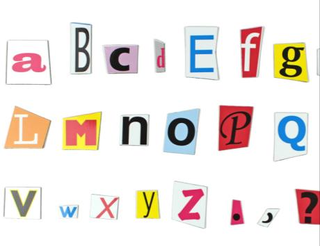 Immagini di lettere dell'alfabeto di diversi formati, dimensioni e colori per indicare la scelta del miglior font per il curriculum