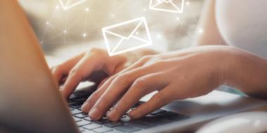 Cómo enviar un CV por correo: consejos y ejemplos