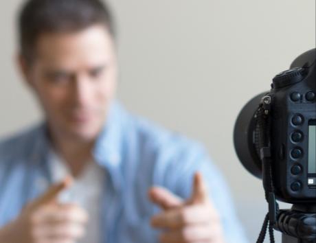 Een presentatie van jezelf met een video maakt jouw cv persoonlijker.